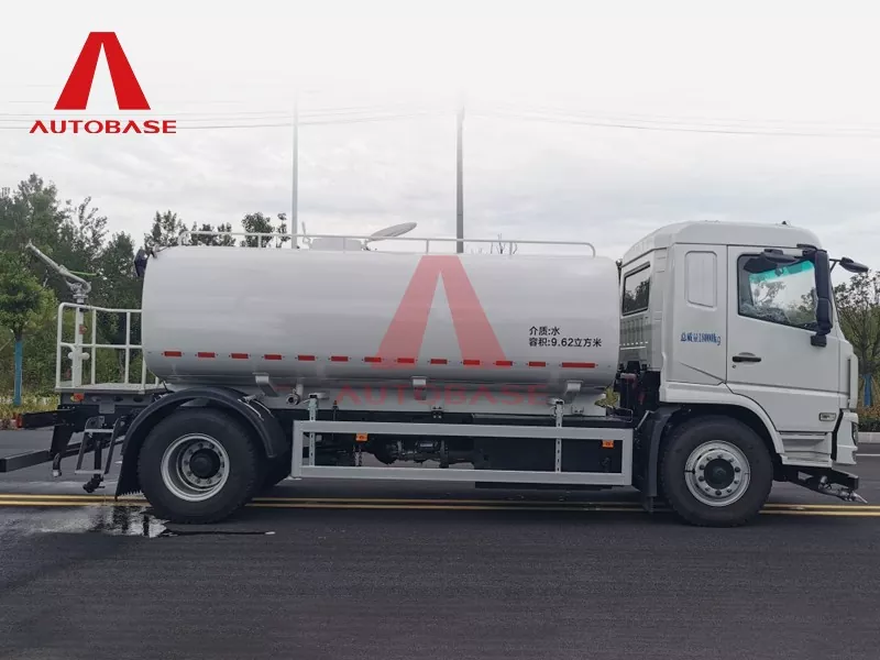 18 tonnellate di camion per la pulizia