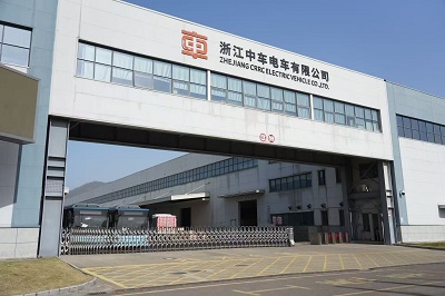 Gli autobus elettrici vanno verso il futuro: l’innovazione tecnologica guida gli spostamenti urbani green