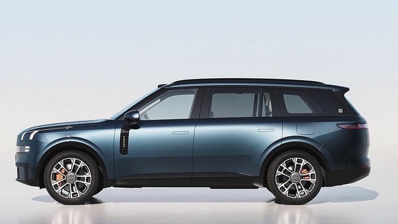 Lynk&Co 900 accelera la propria espansione all'estero, con il mercato dell'Asia centrale che diventa un nuovo obiettivo