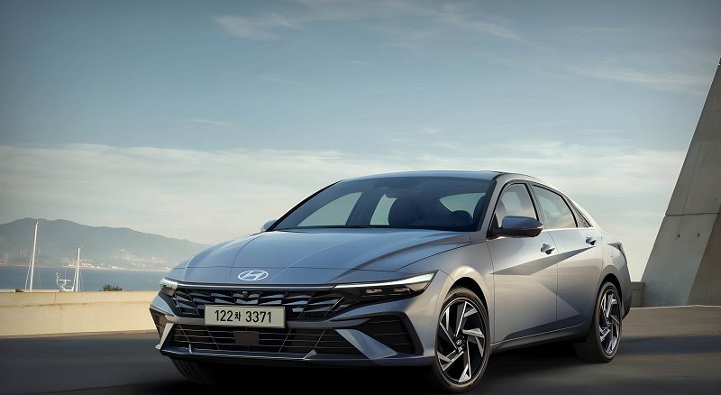 Il bestseller globale Hyundai Elantra spedito all'estero, la forza equilibrata del prodotto rafforza il mercato globale delle autovetture